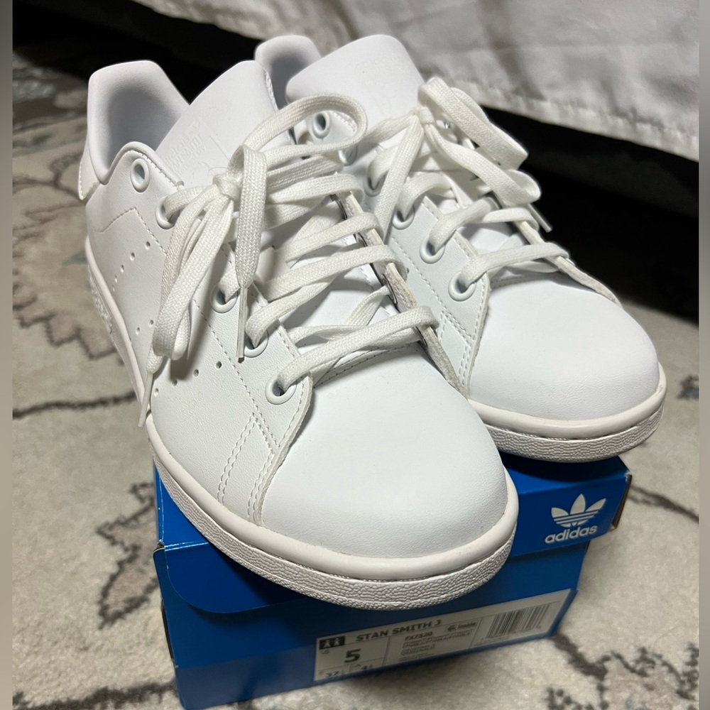 White Stan smith sneakers